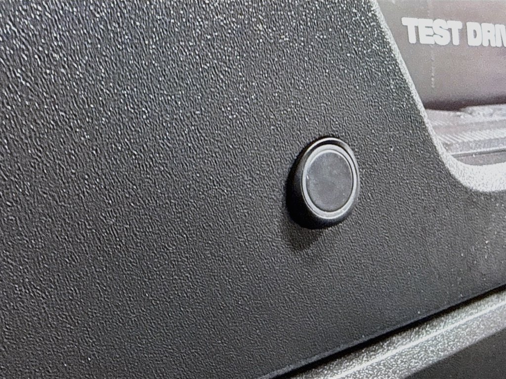 Photo 21 of this Toyota Tundra 4WD