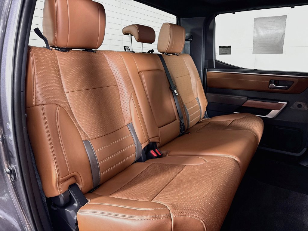 Photo 34 of this Toyota Tundra 4WD
