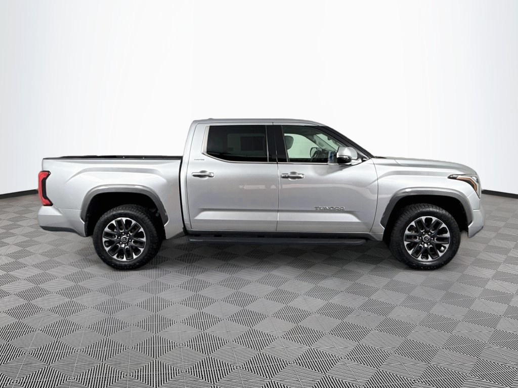 Photo 4 of this Toyota Tundra 4WD