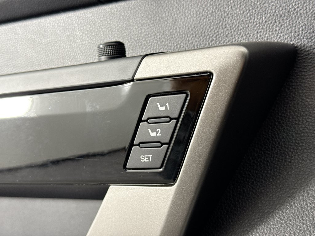 Photo 26 of this Toyota Tundra 4WD