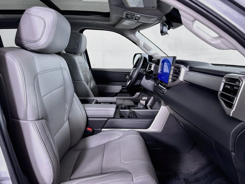Photo 35 of this Toyota Tundra 4WD