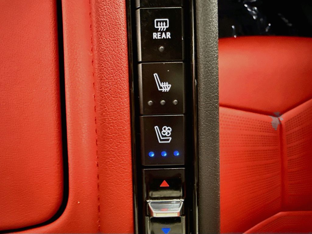 Chevrolet Corvette photo 27
