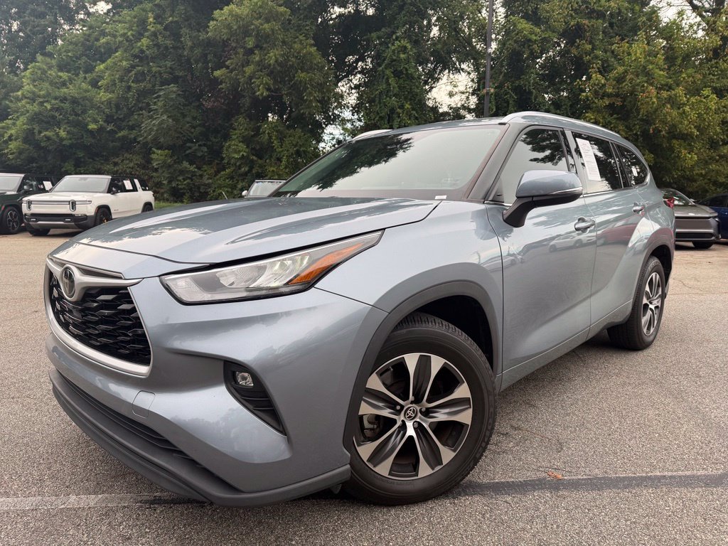 Toyota Highlander photo 2