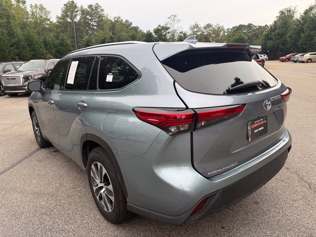 Toyota Highlander photo 5