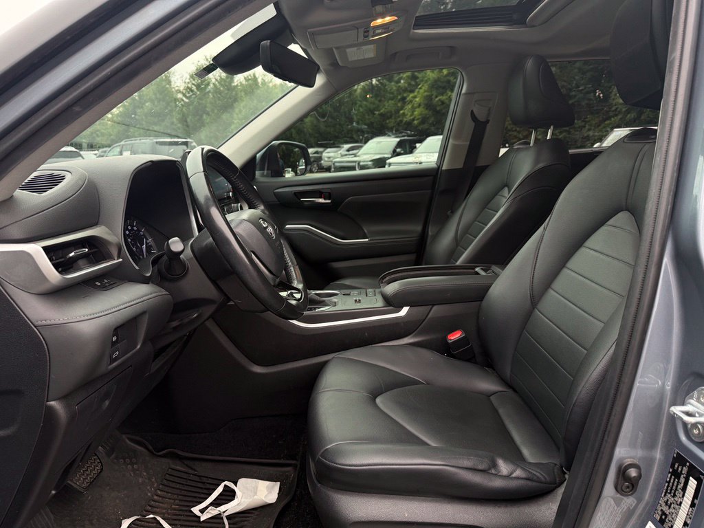 Toyota Highlander photo 10