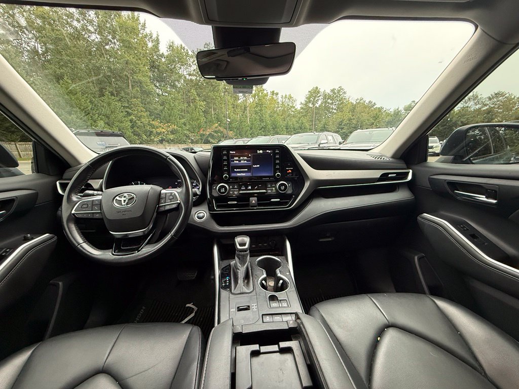 Toyota Highlander photo 11
