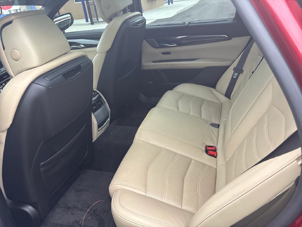 Cadillac CT6 photo 12