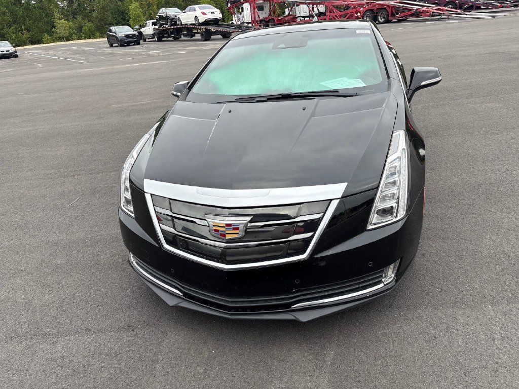 Cadillac ELR photo 3