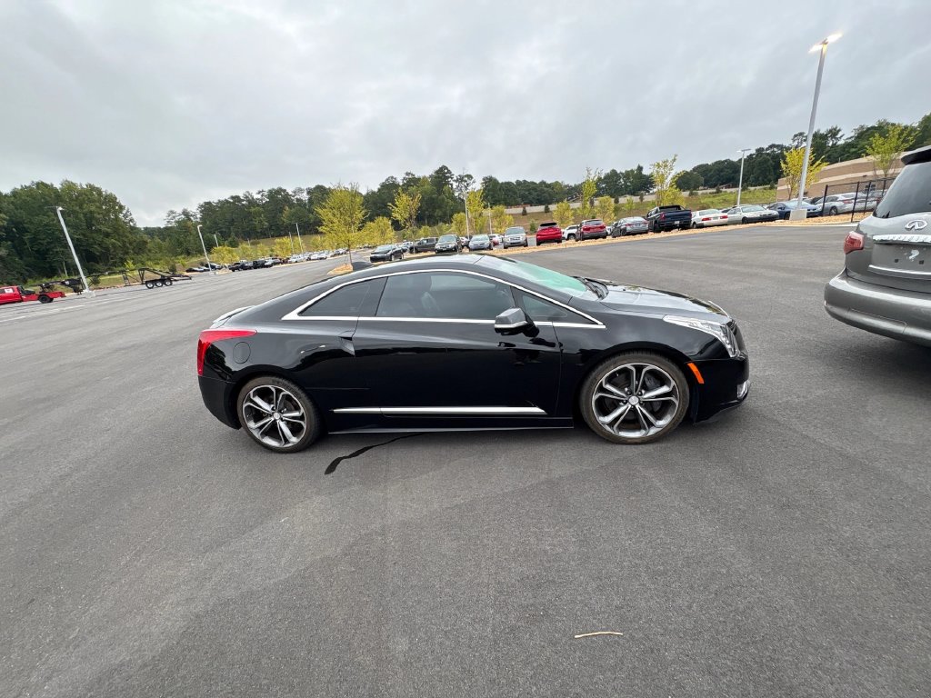 Cadillac ELR photo 9