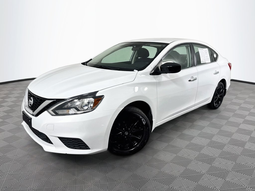 Nissan Sentra photo 2