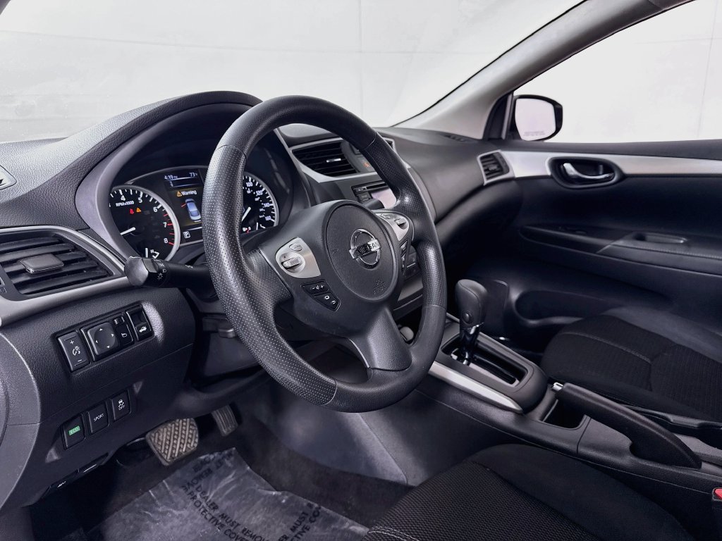 Nissan Sentra photo 10