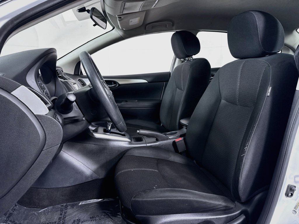 Nissan Sentra photo 24
