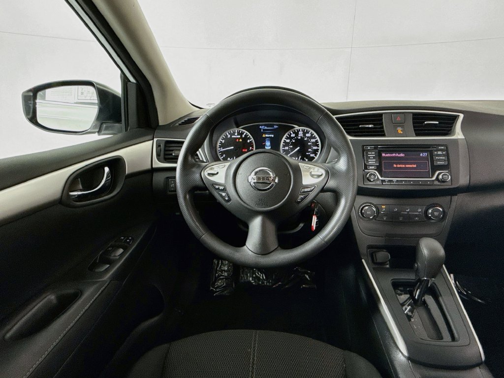 Nissan Sentra photo 25