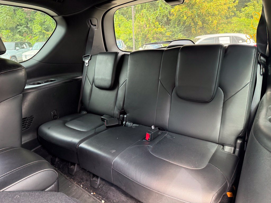 Infiniti QX80 photo 7