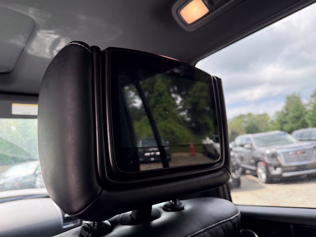 Infiniti QX80 photo 8