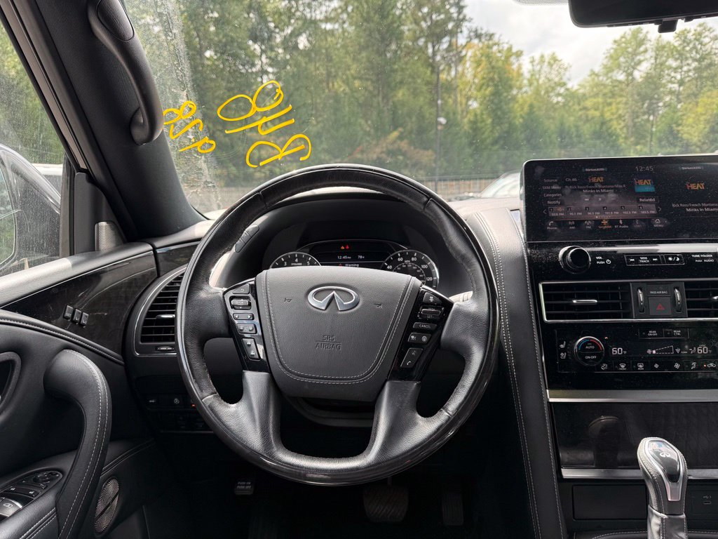 Infiniti QX80 photo 11