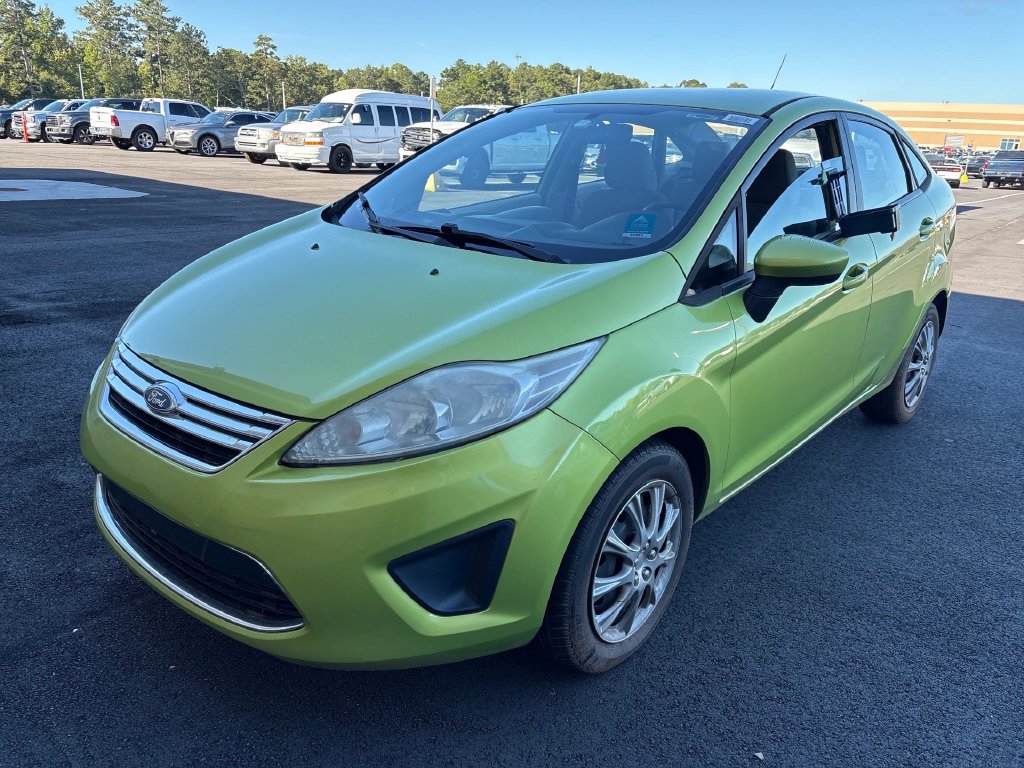 Ford Fiesta photo 2