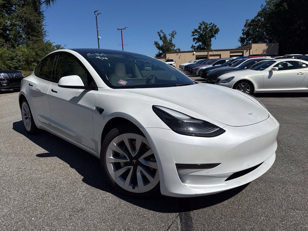 Tesla Model 3 photo 3