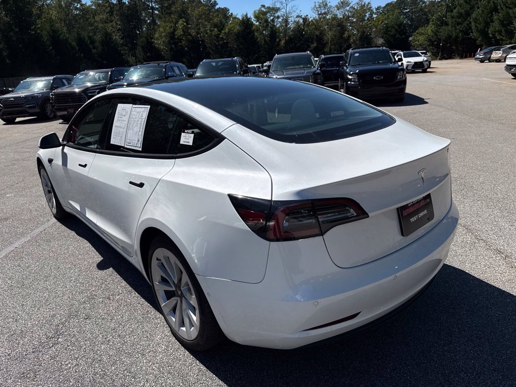 Tesla Model 3 photo 4