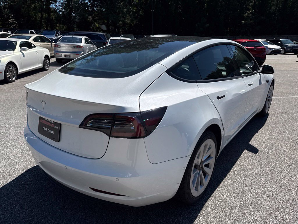 Tesla Model 3 photo 5