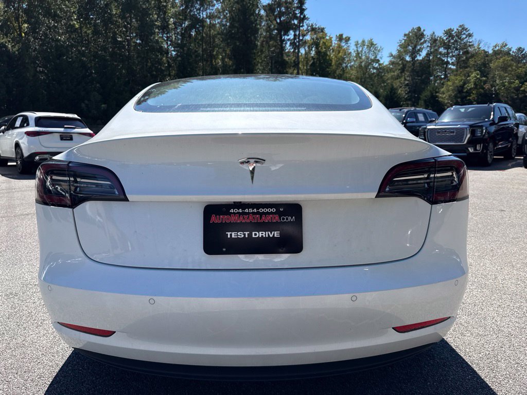 Tesla Model 3 photo 6