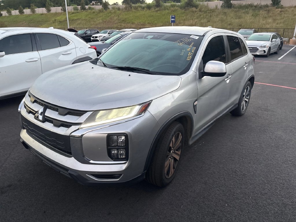 Mitsubishi Outlander Sport photo 2