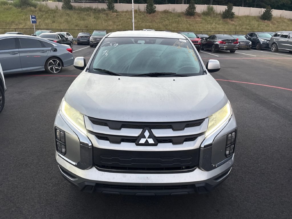 Mitsubishi Outlander Sport photo 3