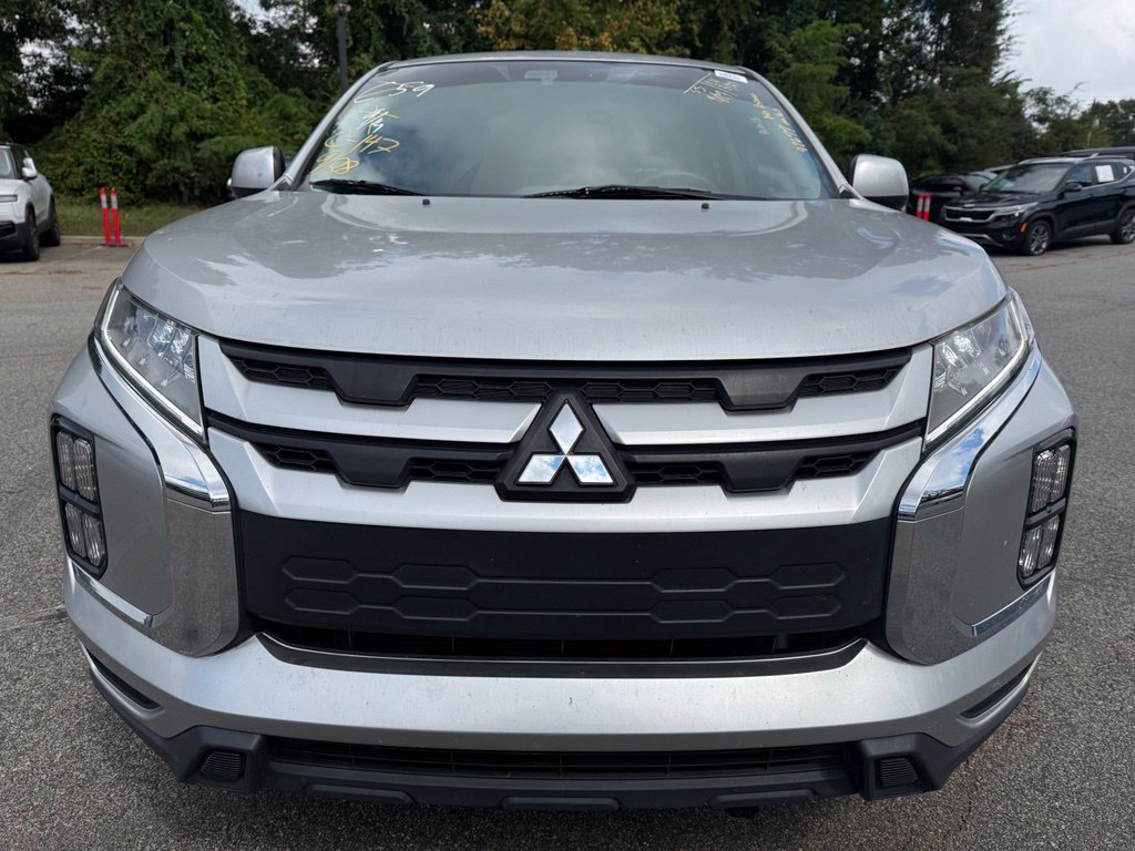 Photo 3 of this Mitsubishi Outlander Sport