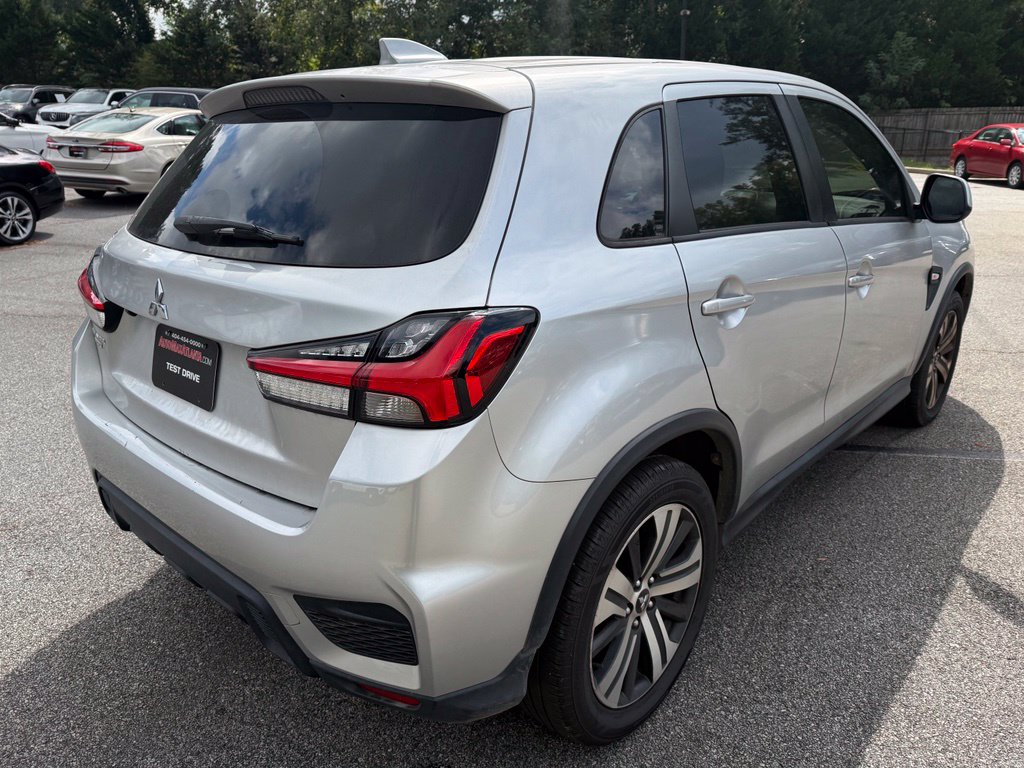 Photo 5 of this Mitsubishi Outlander Sport