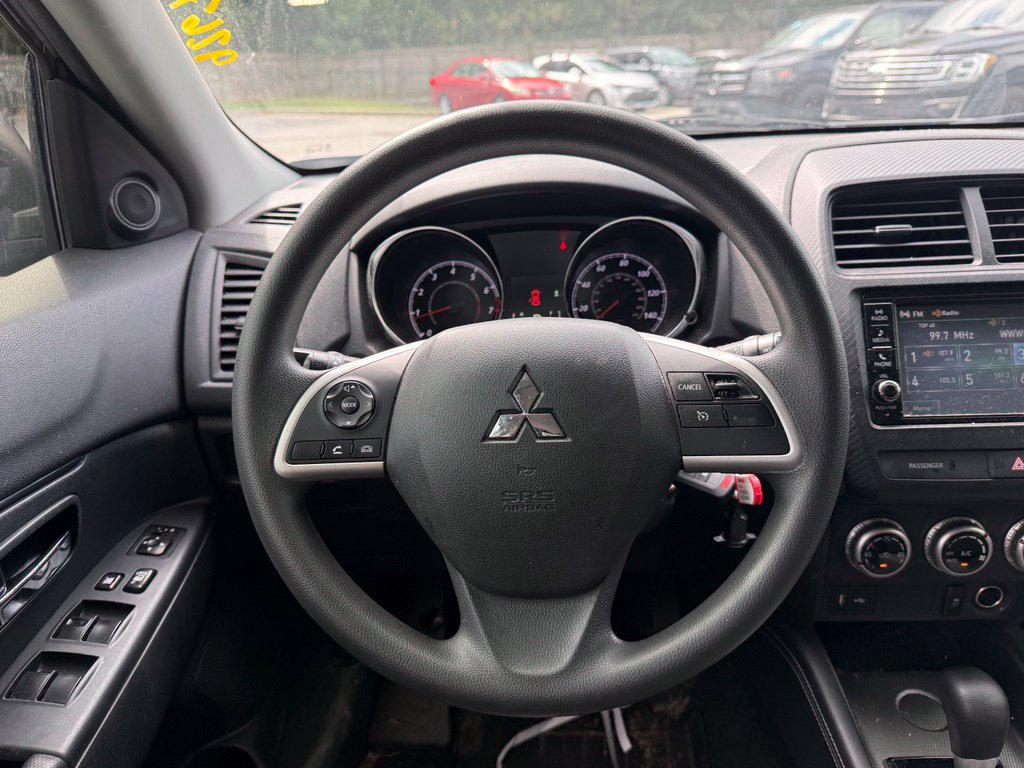 Photo 10 of this Mitsubishi Outlander Sport
