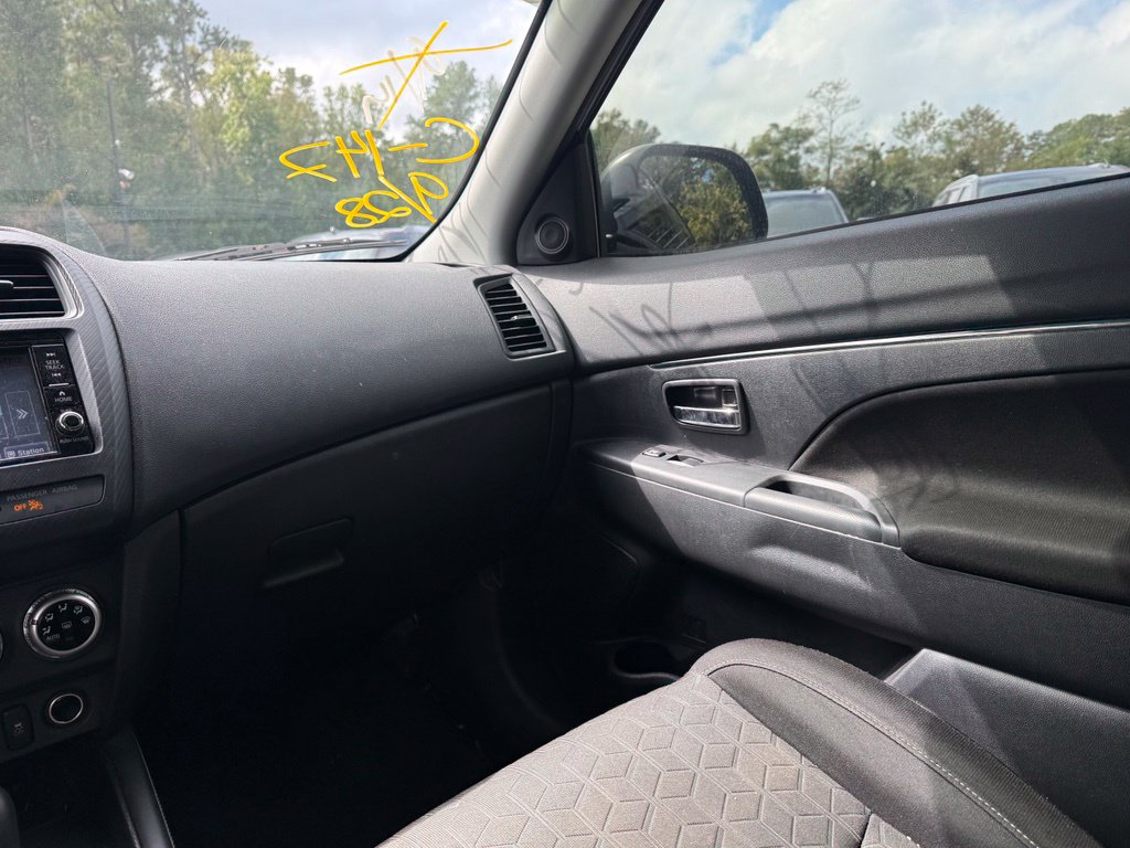 Photo 11 of this Mitsubishi Outlander Sport