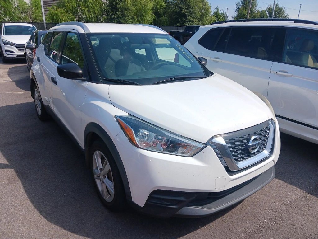 Nissan Kicks photo 3