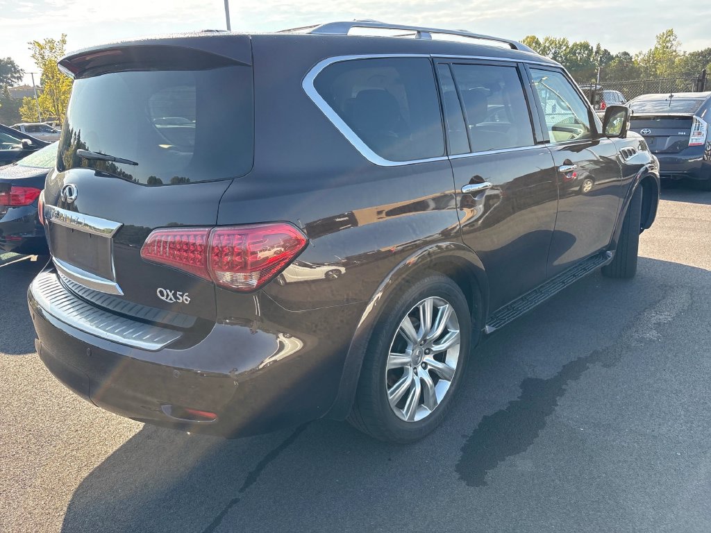 Infiniti QX56 photo 6