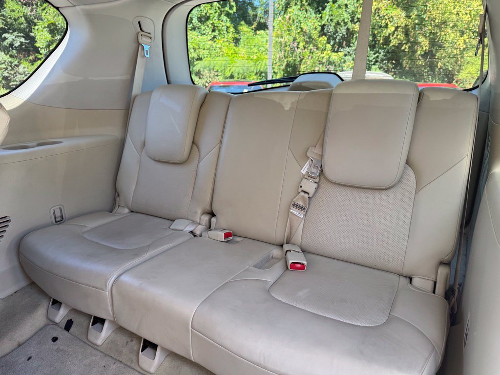 Photo 7 of this INFINITI QX56