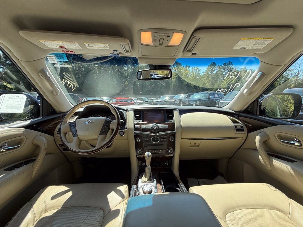 Photo 10 of this INFINITI QX56