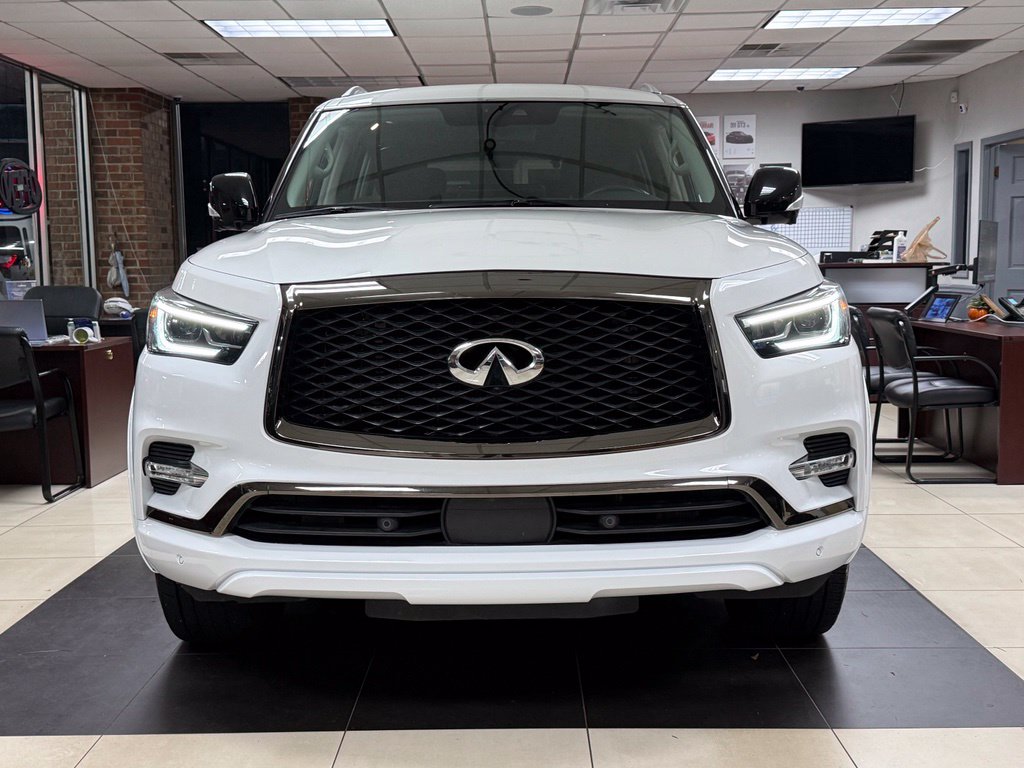 Photo 5 of this INFINITI QX80