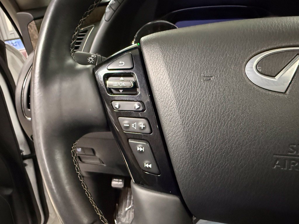 Photo 29 of this INFINITI QX80