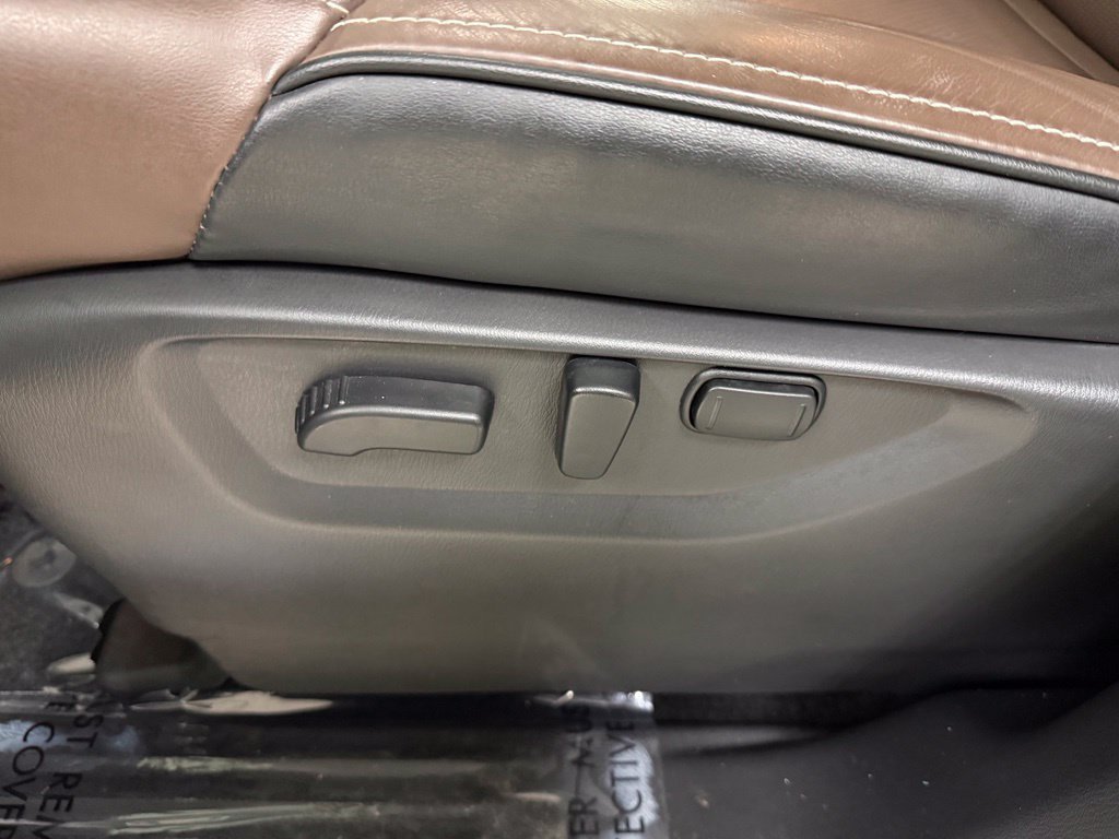 Photo 47 of this INFINITI QX80