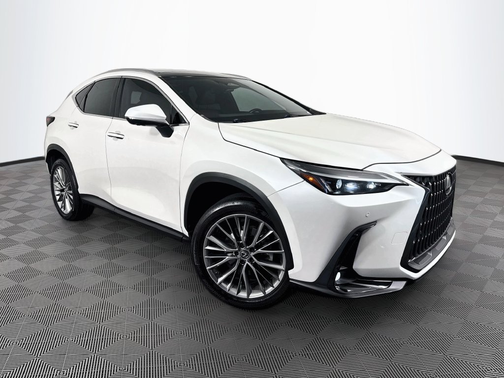 Photo 3 of this Lexus NX 350