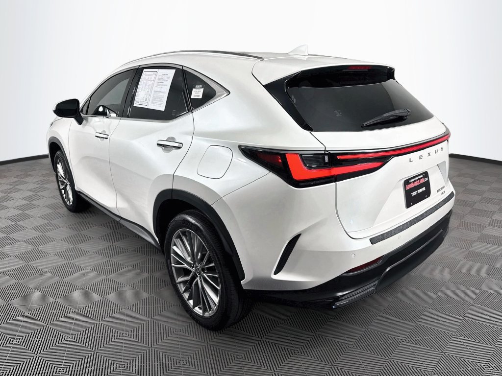 Photo 7 of this Lexus NX 350