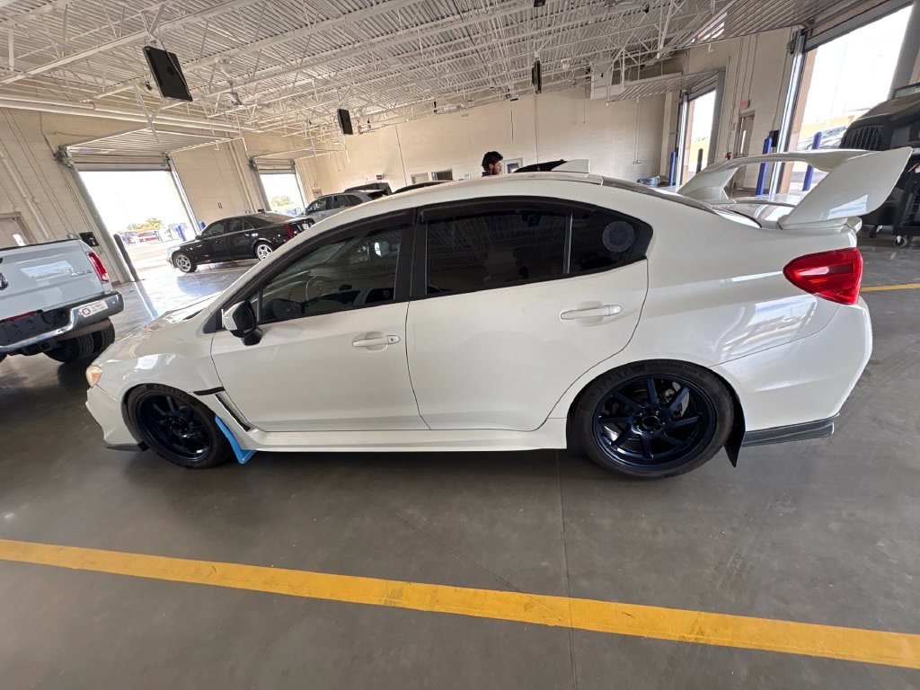 Subaru WRX photo 3