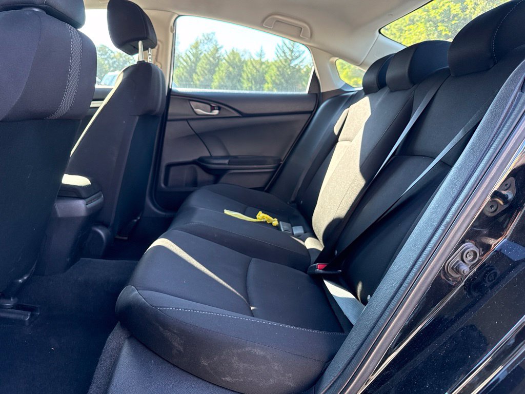 Photo 6 of this Honda Civic Sedan