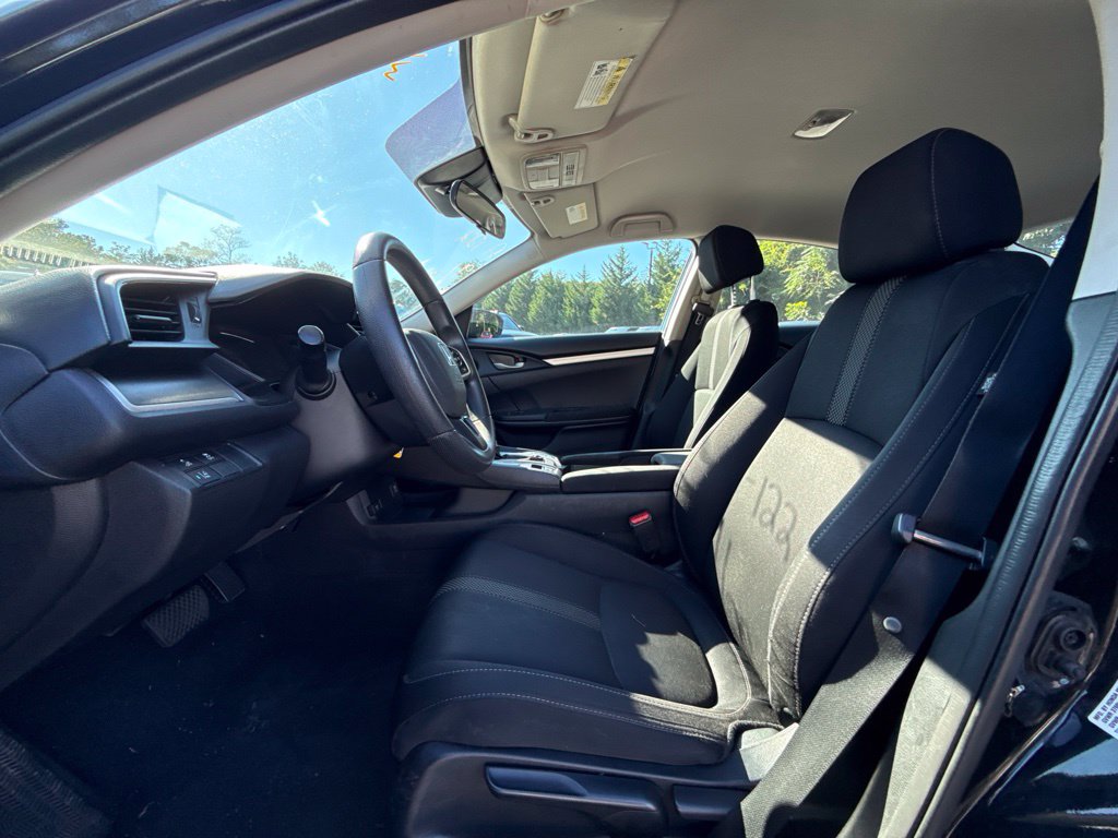 Photo 7 of this Honda Civic Sedan