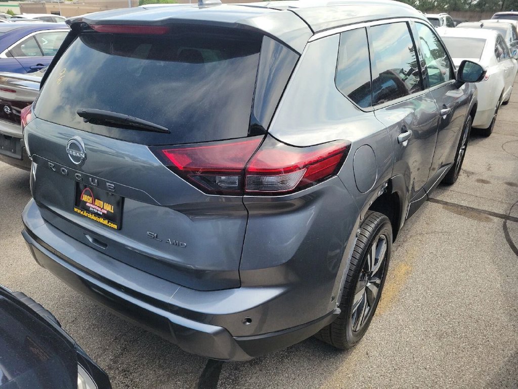 Nissan Rogue photo 4