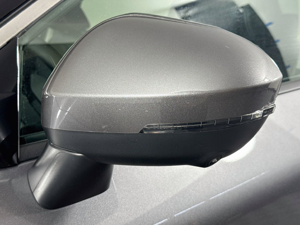 Photo 20 of this Nissan Rogue