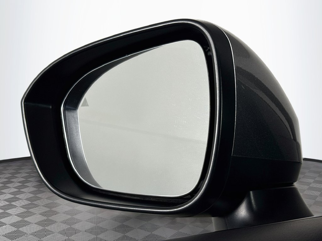 Photo 21 of this Nissan Rogue