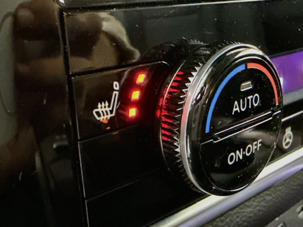 Photo 26 of this Nissan Rogue