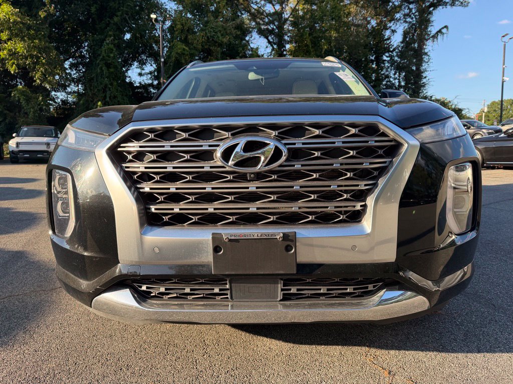 Photo 2 of this Hyundai Palisade