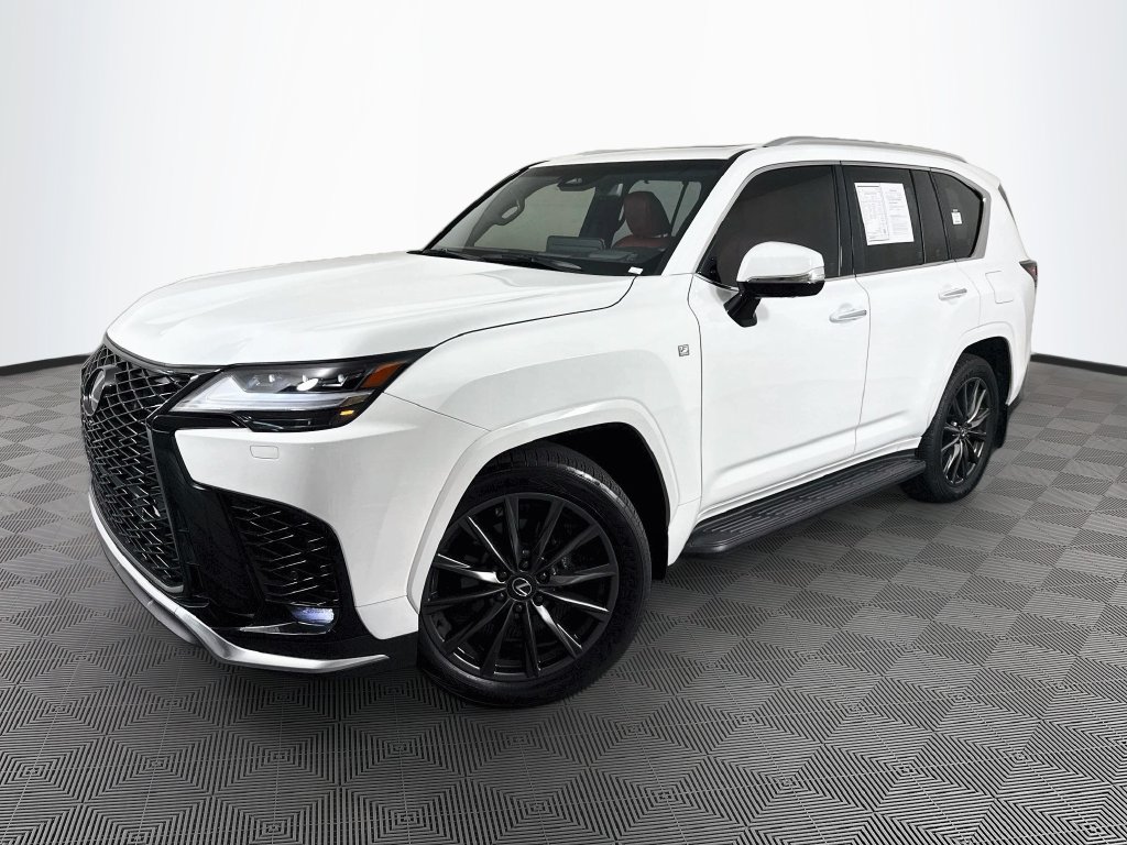 Lexus LX photo 2