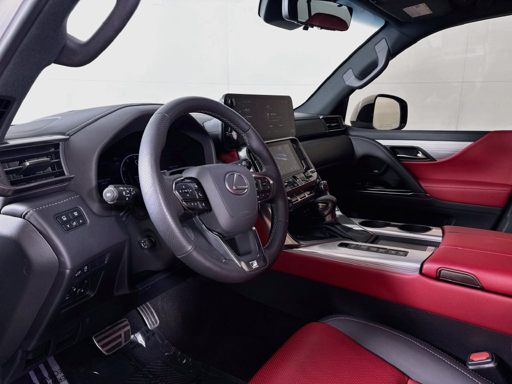 Lexus LX photo 10